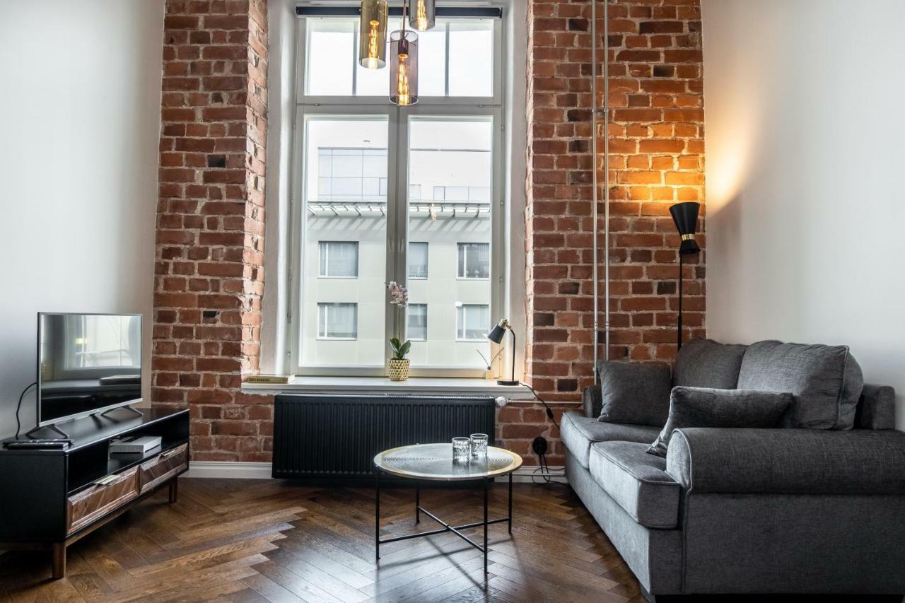 Thomas' Home - Trendy, Central & Balcony タリン エクステリア 写真