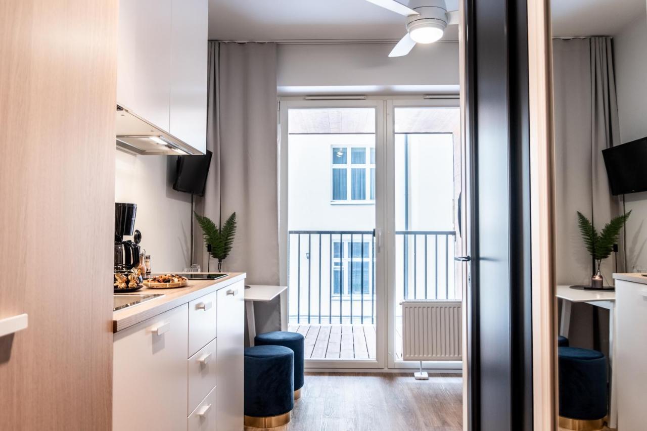 Thomas' Home - Trendy, Central & Balcony タリン エクステリア 写真